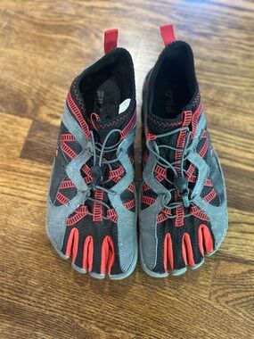 Fila Skele-Toes Men’s Size 9 Minimalist Barefoot Water Shoes